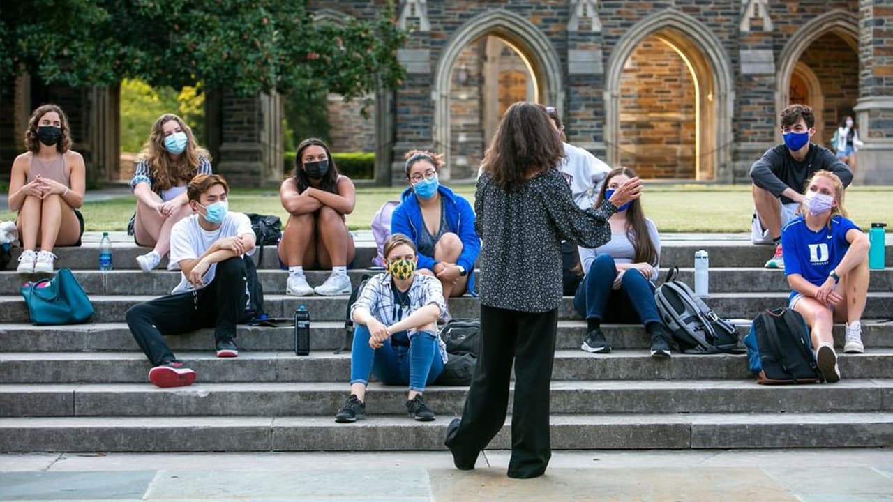 Duke University requiere que estudiantes y empleados tengan la dosis de refuerzo ante la variante ómicron