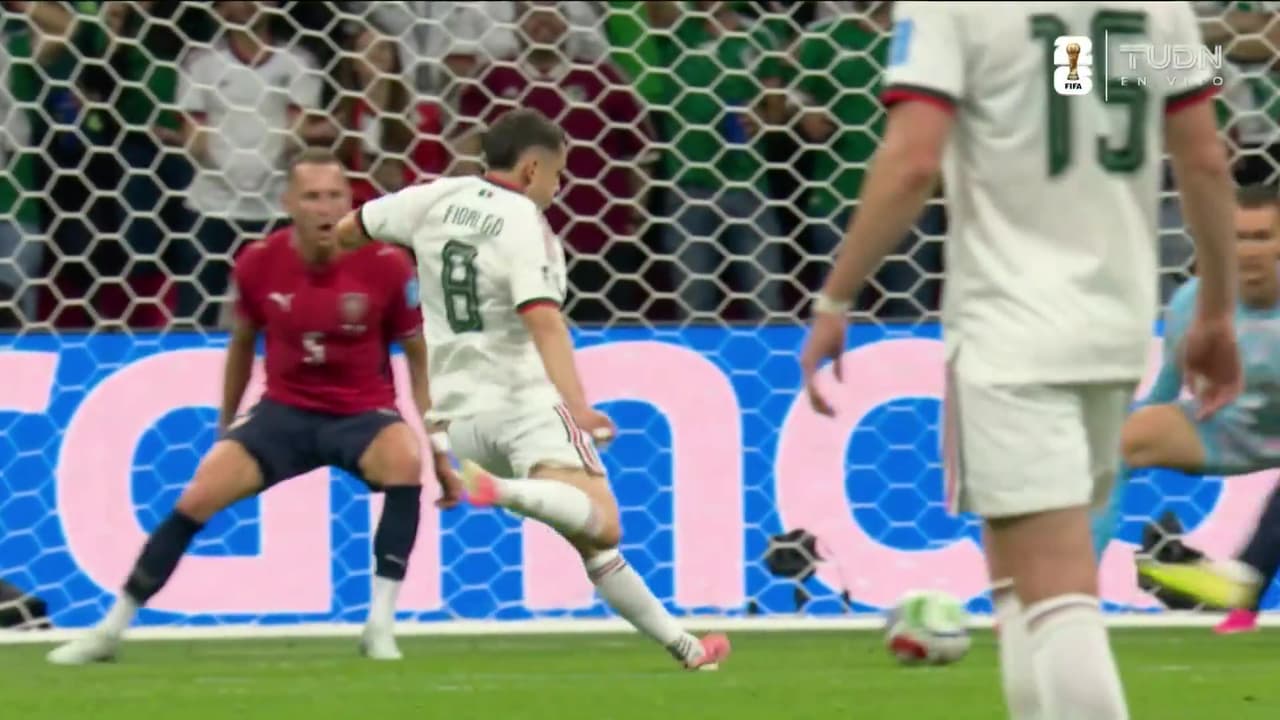 ¡Solo tú Magüito! ¡Álvaro Fidalgo convierte su primer gol en México vs. Chequia!