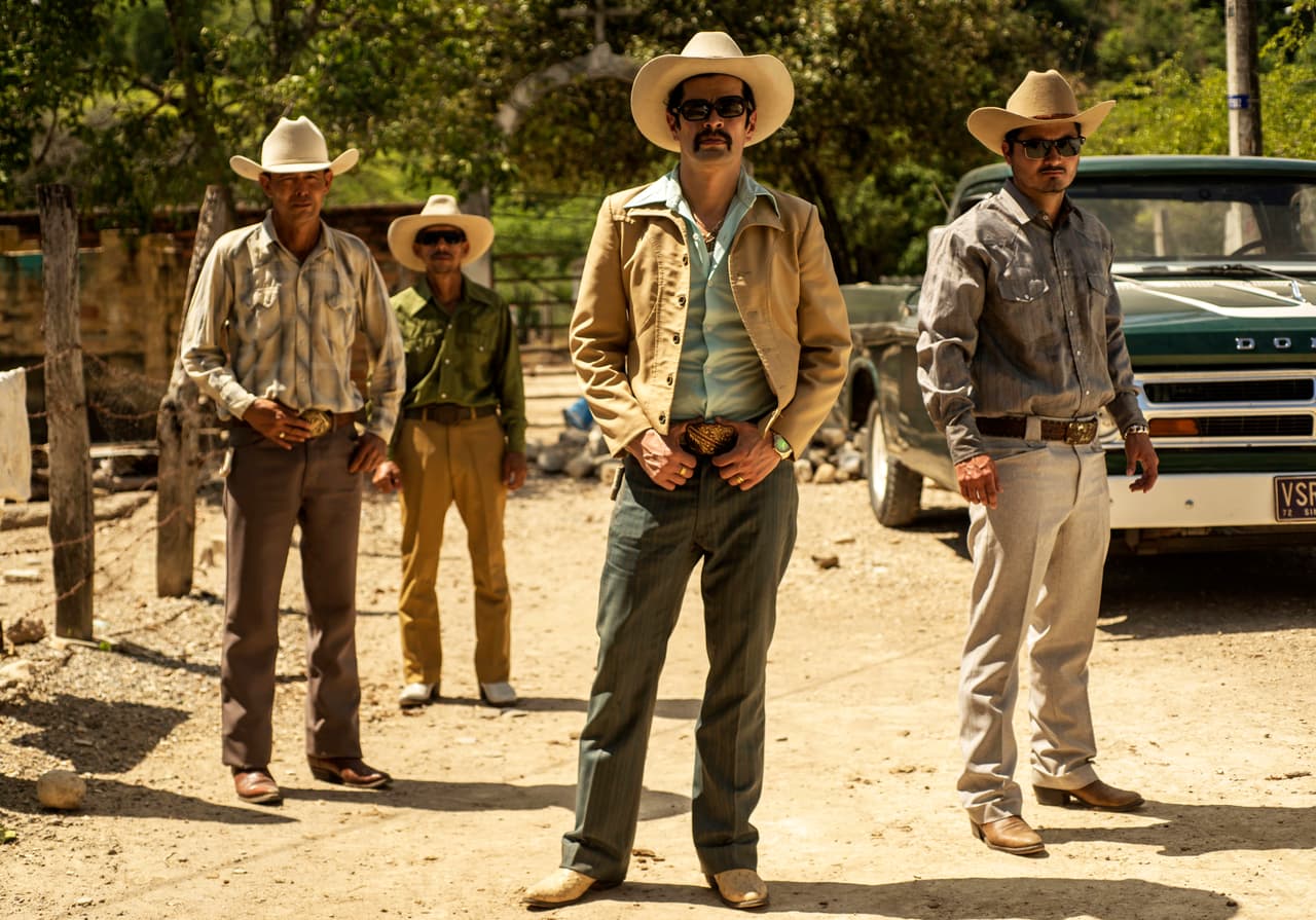 <b><a href="http://www.univision.com/series/el-chapo">'El Chapo'</a></b> fue capturado unos momentos después y llevado ante don Pedro.