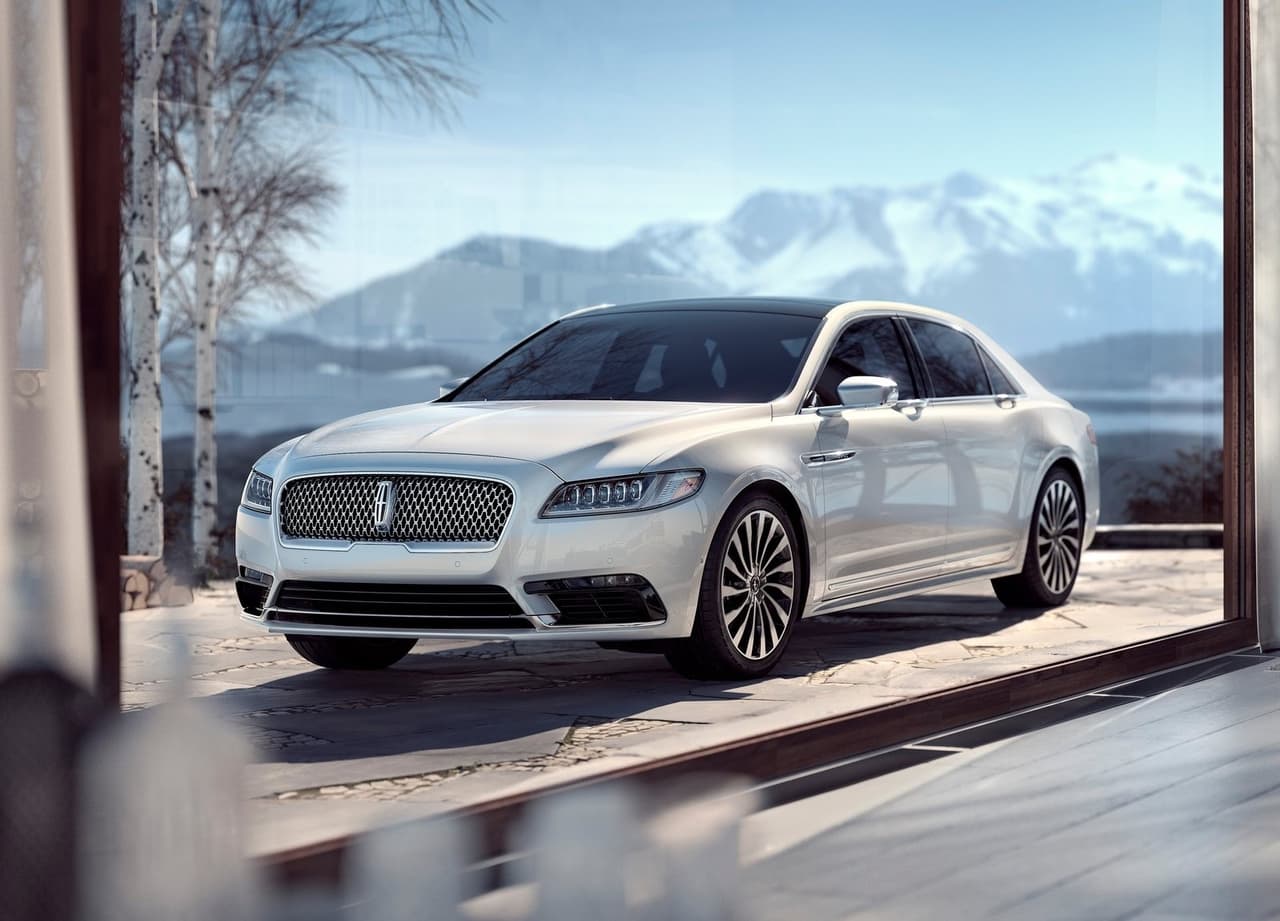 <h3 class="cms-H3-H3"><b>Lincoln Continental</b></h3>
<br>
<br>
<b>Precio promedio:</b> 24,313 dólares
<br>
<b>Porcentaje promedio por debajo del valor de mercado: </b>11.8%
<br>
<b>Ahorro promedio:</b> 3,467 dólares
