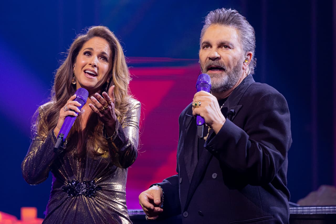 La expareja tiene una gran química en el escenario y como todo unos profesionales, interpretaron 'Si me tenías' en el episodio 3 del show.