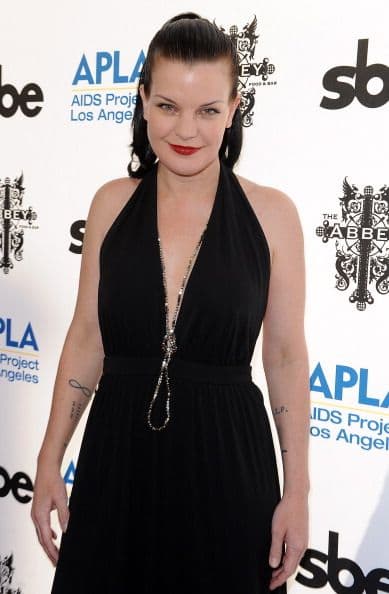 La actriz Pauley Perrete en la 13th Annual The Envelope Please party el 2 de marzo de 2014, en Hollywood, California.