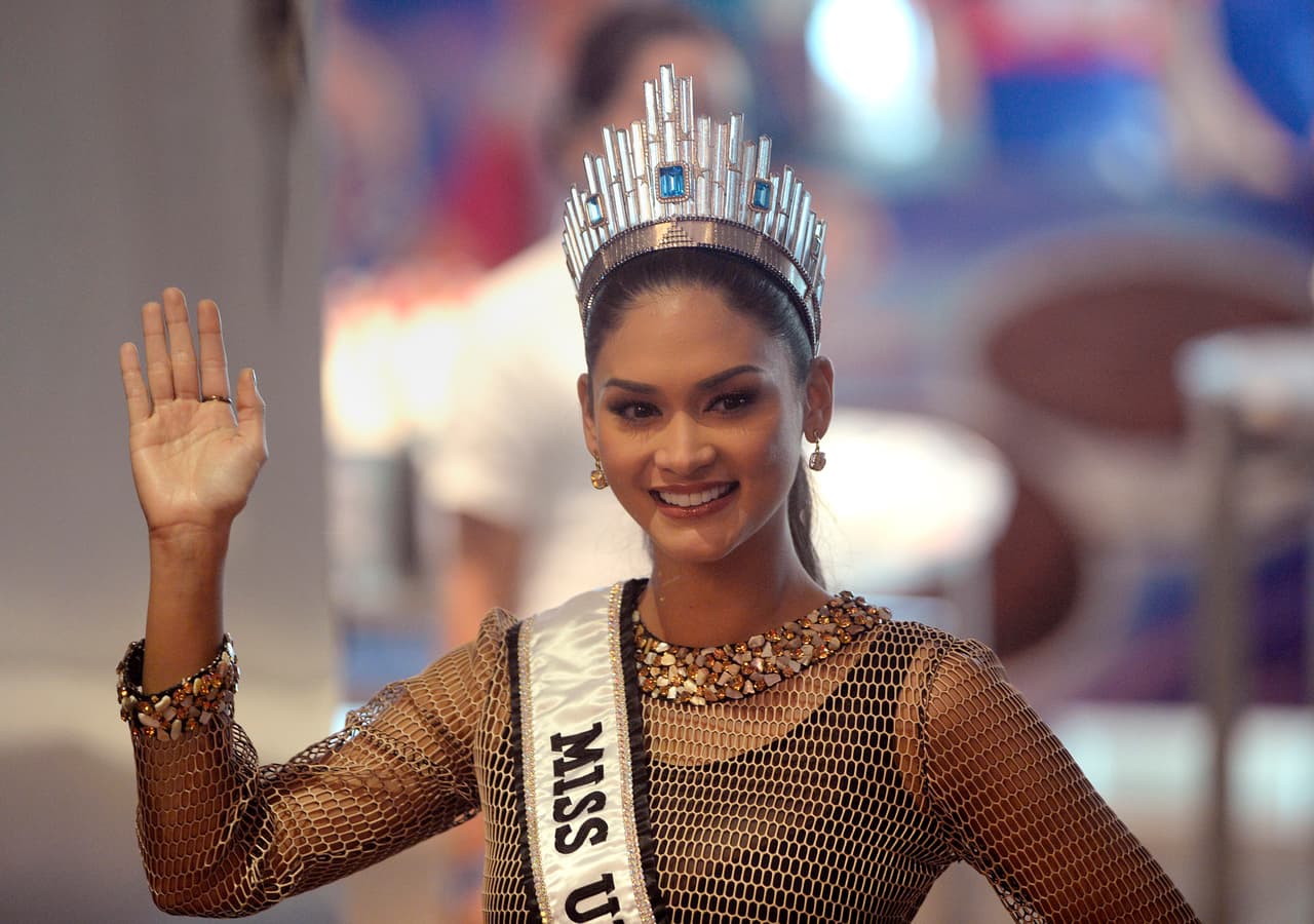 Asistirá a un desfile de modas y a un evento de caridad.