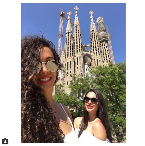 En la madre patria visitaron la iglesia de la Sagrada Familia.