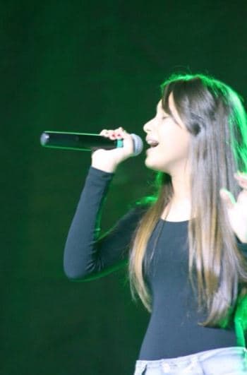 Verónica ha empezado a forjar su carrera desde muy chica.