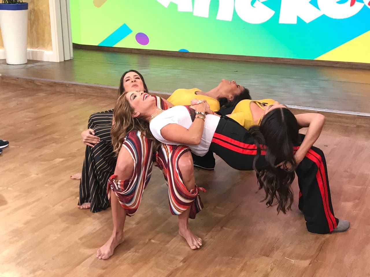 ¿Y adivinen quién lo hizo mejor? Muy bien chicas casi dan la vuelta completa.