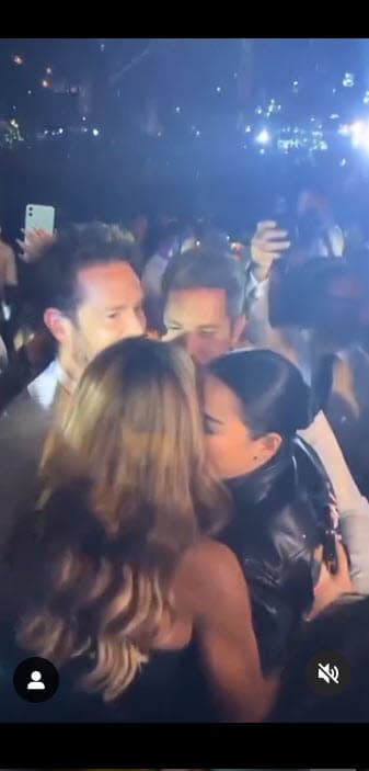 "El tema de que RBD siga presente es algo muy bonito, es algo que se agradece, yo creo que los seis agradecemos de corazón a toda la gente que esta pendiente de nosotros", compartió.
<br>