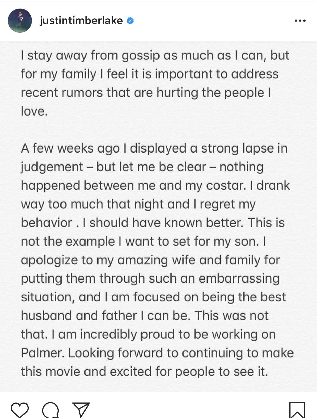 La noche del miércoles 4 de diciembre, el artista colgó este comunicado en Instagram, en el que expresó sus disculpas, después de que hace unos días se publicaran unas fotografías en donde aparece 
<b>tomado de la mano de la actriz Alisha Wainwright</b>.