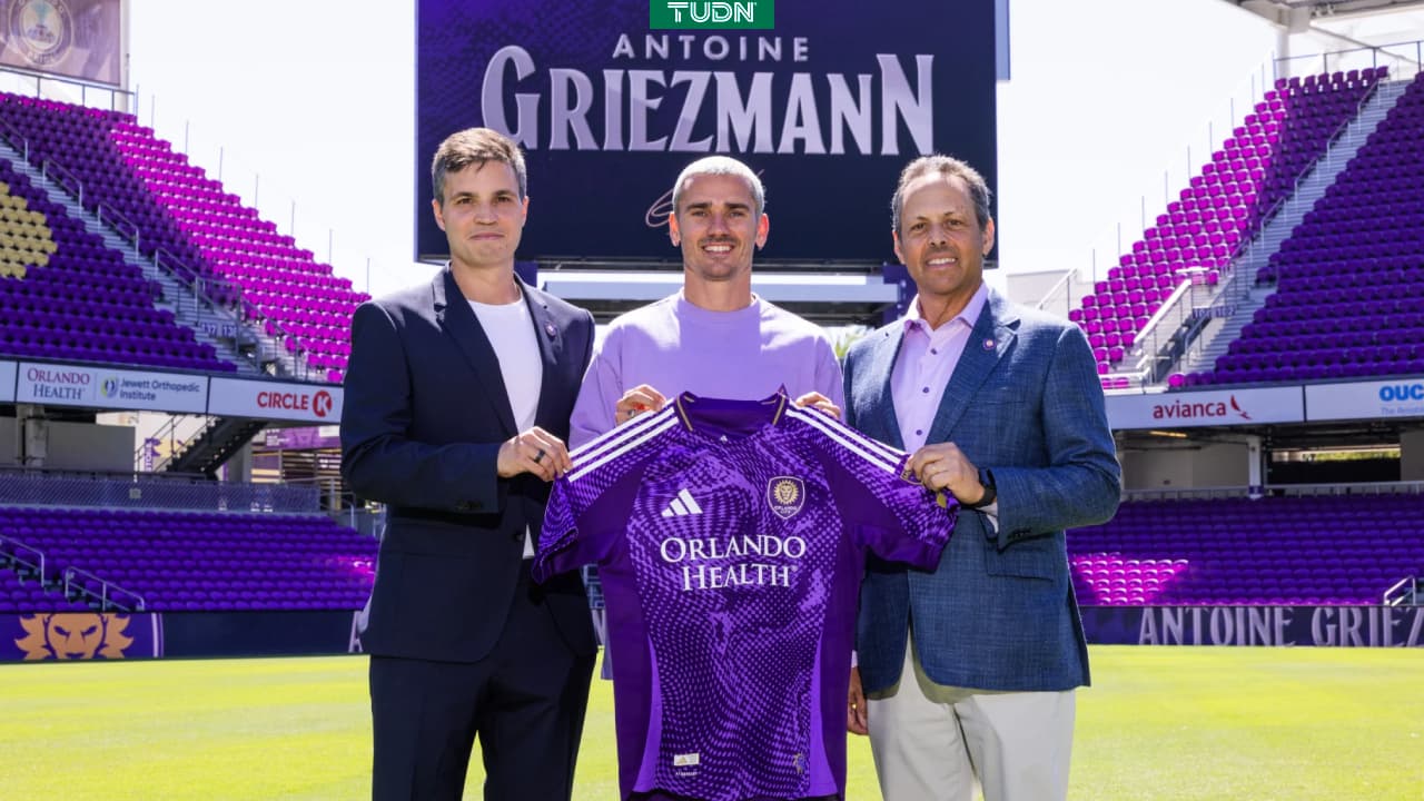 Antoine Griezmann firma con Orlando City y es presentado en el estadio