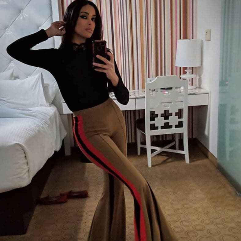 Montes de Oca también compartió que a raíz de que se dio a conocer su creación, ya la han contactado algunas personas dispuestas a invertir para lograr una producción en serie y que las bolsas puedan estar disponibles para el público. "Ya 
<b>he recibido mensajes de personas interesadas</b>, lo cual es muy hermoso ver que la gente está teniendo más conciencia con nuestro medio ambiente", detalló en su mensaje.