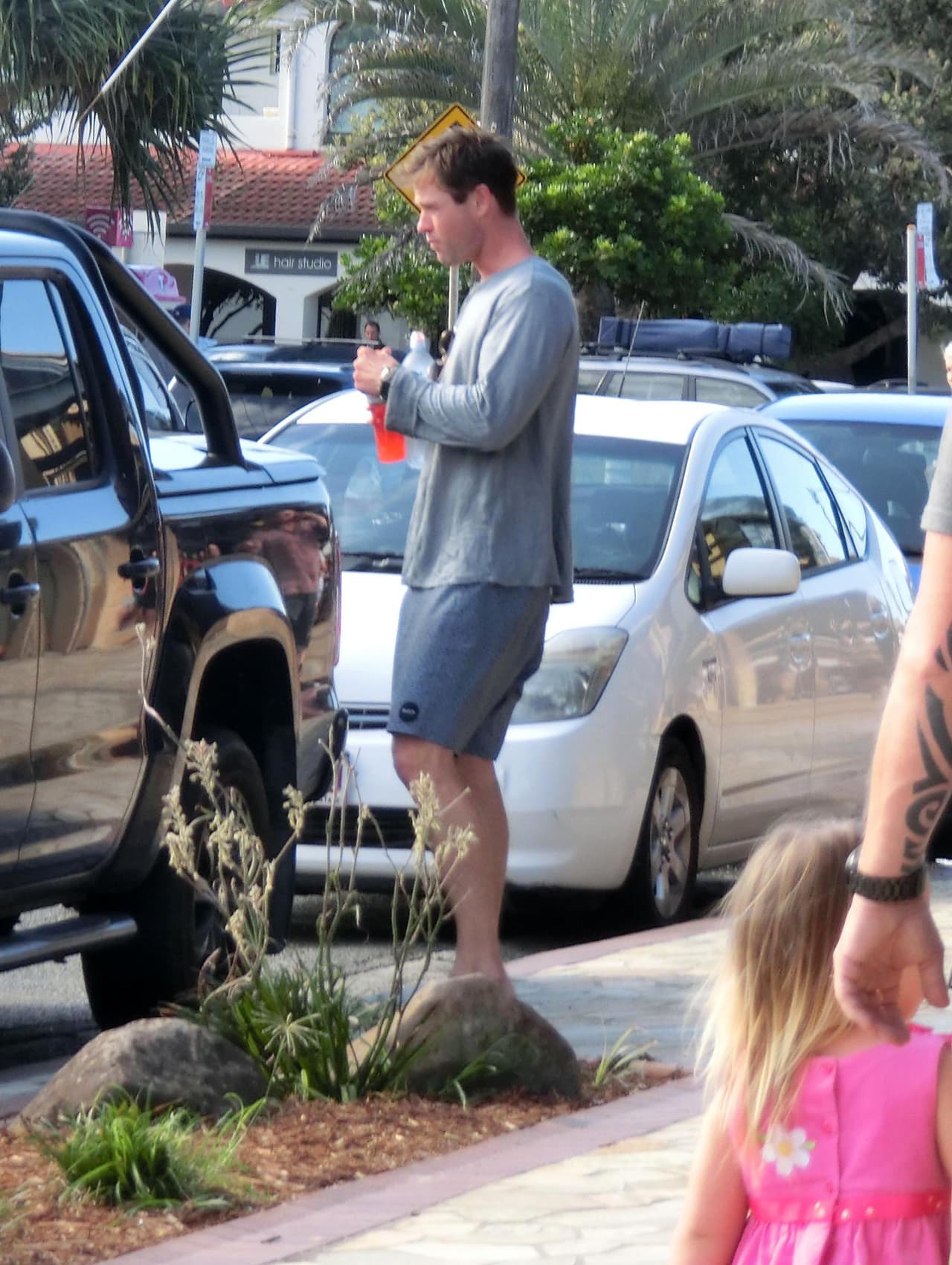 El actor de 'Thor' se la pasa bien en sus vacaciones de fin de año.