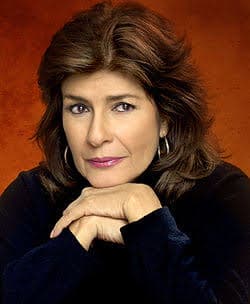 También grabó discos y la canción "Mitad mujer, mitad gaviota" fue abrazada como un himno por la comunidad gay. Ha seguido vigente como primera actriz en telenovelas y teatro. Su más reciente aparición fue con Fernando Colunga en "Pasión y Poder".