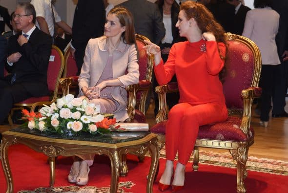 Lalla además es la madre del príncipe heredero Moulay Hassan y la princesa Lalla Khadija.