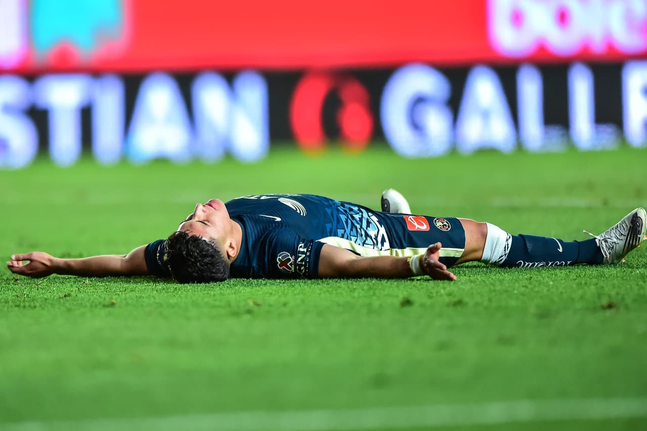 Con gol de último minuto el América se impuso a Necaxa y se metió a zona de Repechaje.