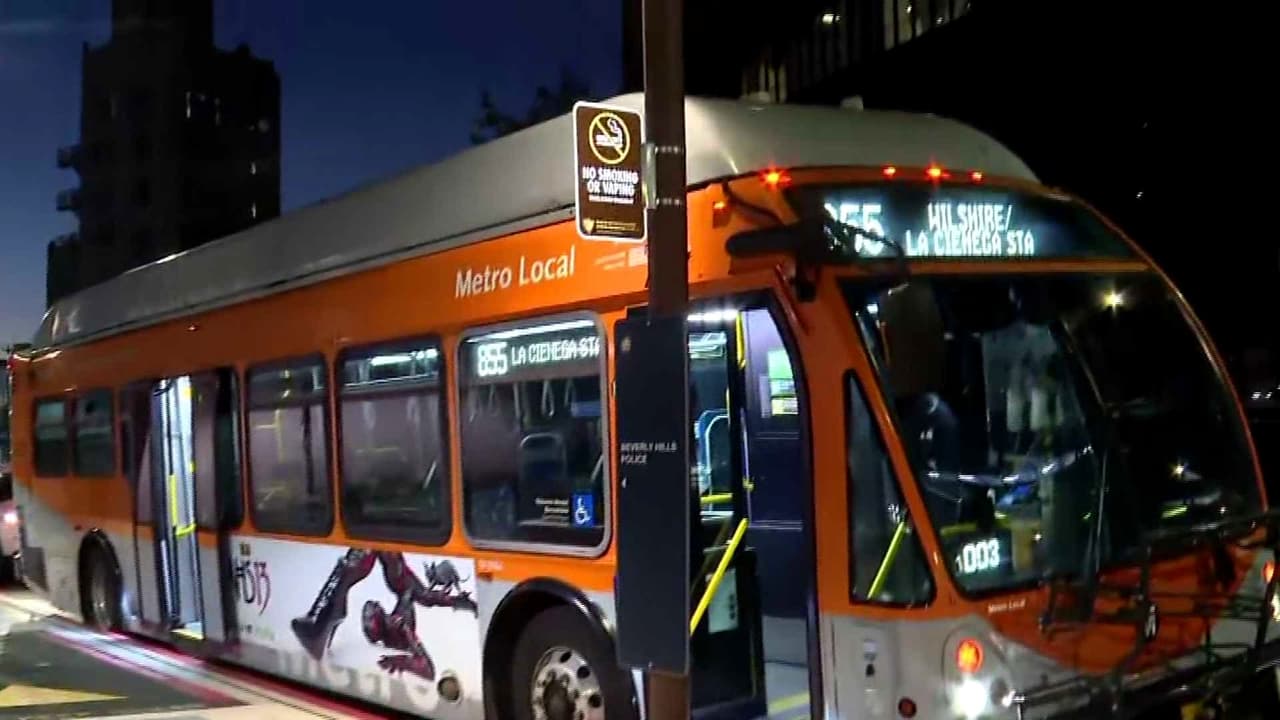Opciones para residentes ante el cierre del metro de Los Ángeles en la Línea D