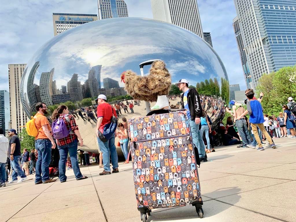 Muy pronto, no te pierdas todo lo que la Gallina Vidente tambi茅n vivi贸 en 'la ciudad de los vientos'.