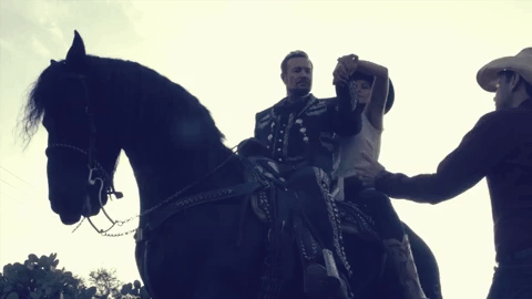 El material fue grabado en un rancho que pertenece a la familia del compositor Fato, según declaró Peniche.