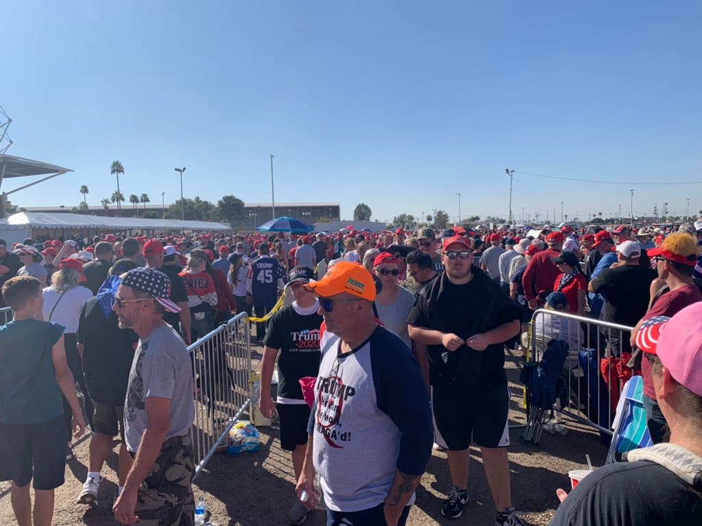 El primer discurso de Trump en Arizona para las elecciones del 2020 tomó lugar el miércoles 19 de febrero en Phoenix.
<br>