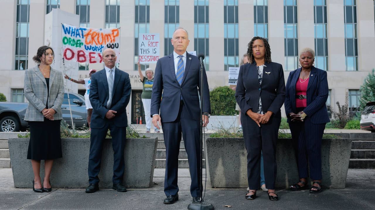 Pamela Smith se mantiene al mando de la policía de DC, tras intento federal de “toma hostil”: Brian Schwalb