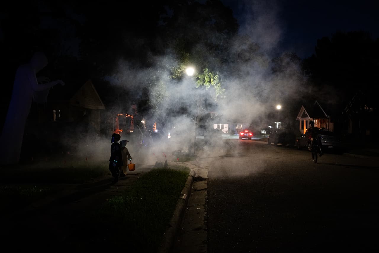 <b>Reglas de tráfico: </b>Se deben enseñar a los niños las reglas básicas de seguridad vial, como mirar a ambos lados antes de cruzar la calle y utilizar las aceras siempre que sea posible.