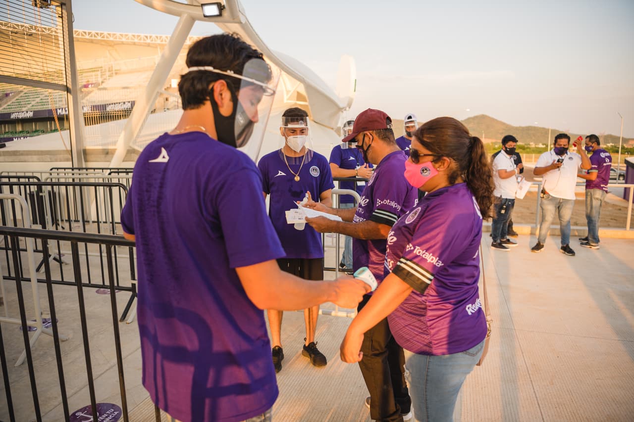 El Victoria de Aguascalientes y el Kraken de Mazatlán son las primeras plazas en permitir la vuelta de los hinchas a los colosos.