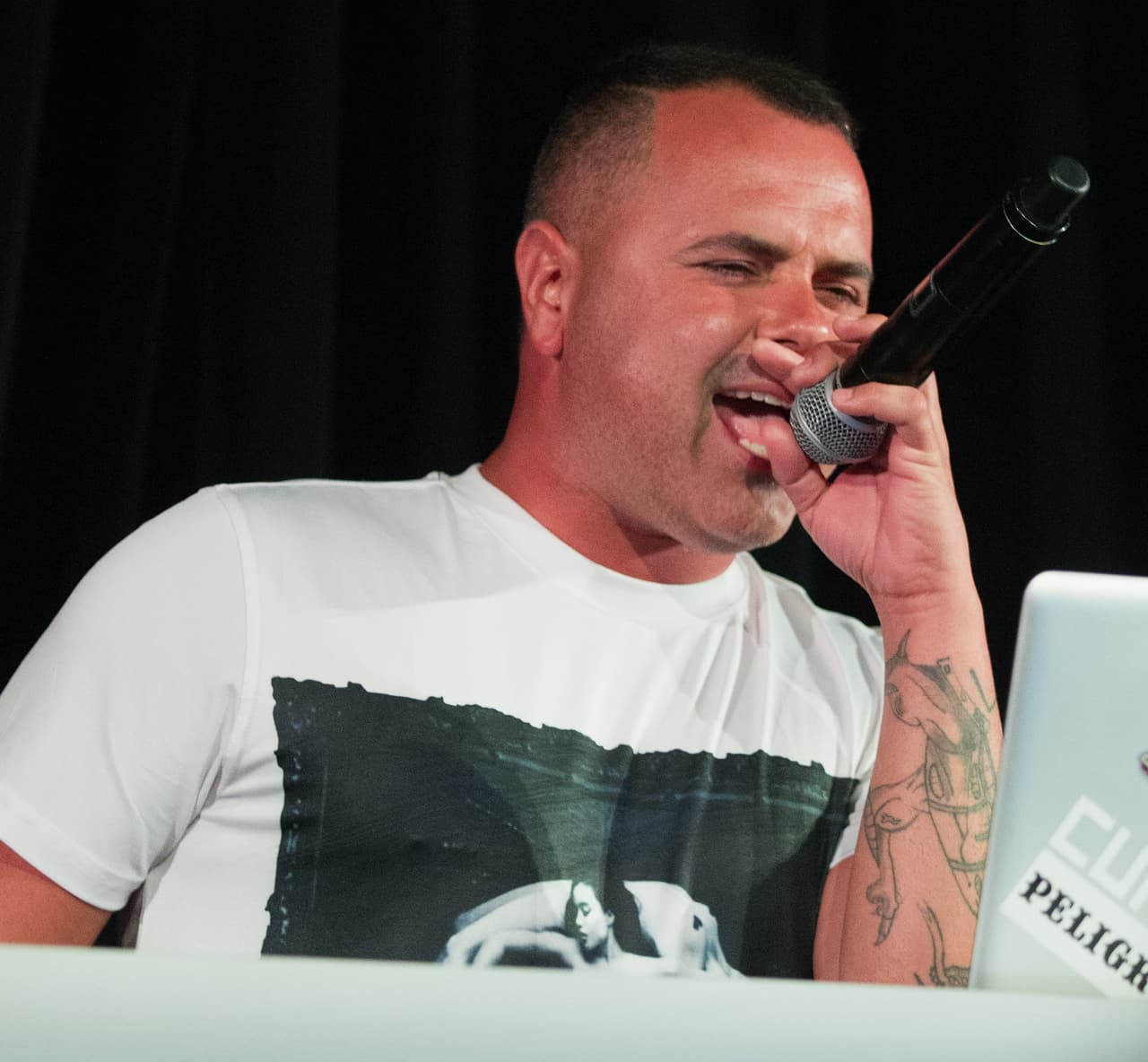 Juan Magan también llega a poner el ritmo a la Feria en Costa Mesa.