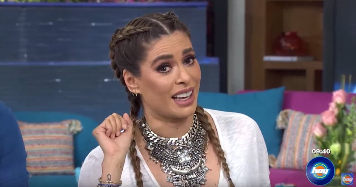 Un poco molesta, le envió un mensaje a través del programa 
<a href="https://www.youtube.com/watch?v=hcRkQfIhEZ4">'Hoy'</a>.
<br>