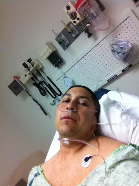 Los dolores de cabeza crónicos y los problemas respiratorios debilitantes que el Capitán Le Roy Torres había empezado a experimentar mientras estaba destinado en Irak, no desaparecían. De hecho, su estado empeoraba.