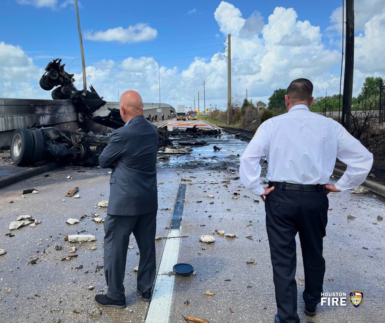 Lamentablemente, el conductor fue declarado muerto en el lugar. No hubo otros vehículos involucrados.