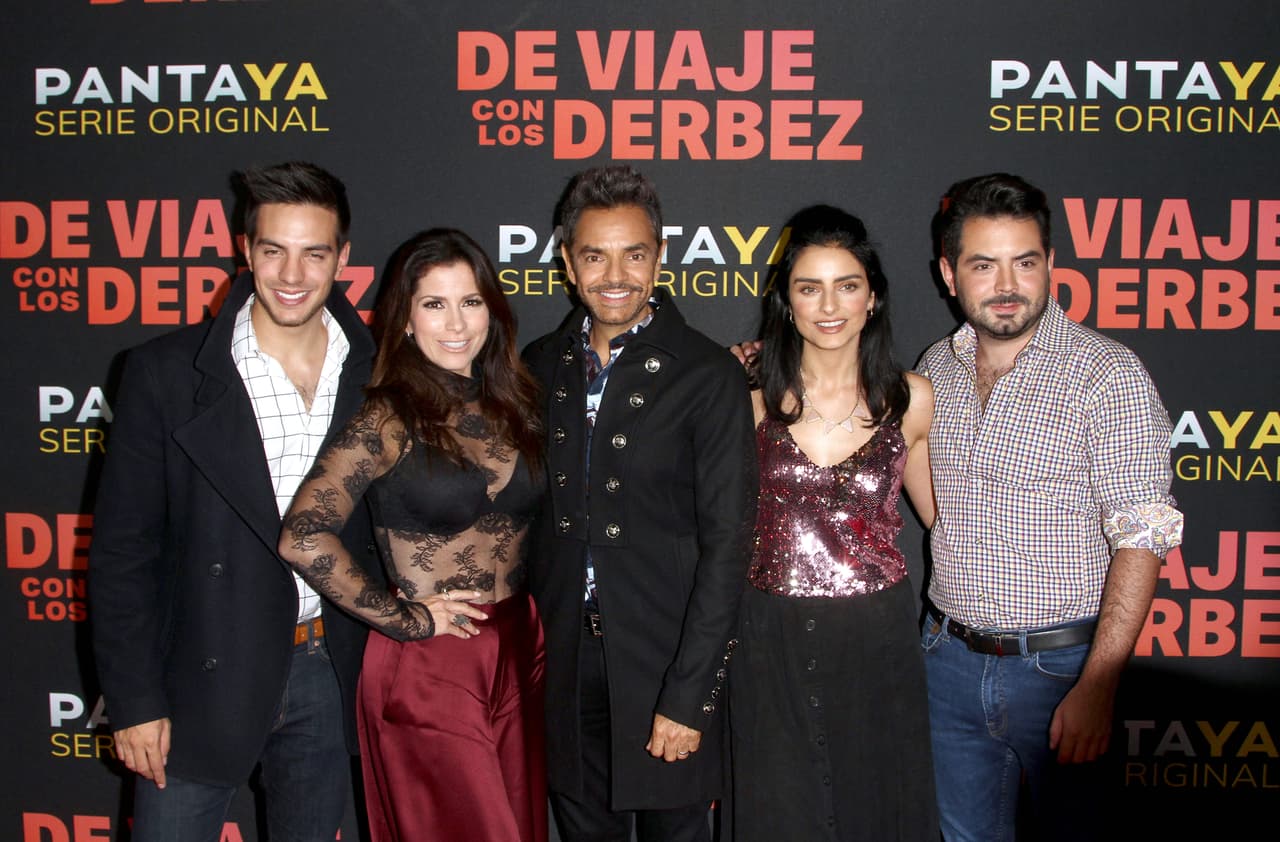 La actriz y empresaria 
<b>Aislinn Derbez</b> admitió que durante la filmación del reality 
<b><a href="https://www.univision.com/famosos/aislinn-derbez-logro-que-sus-hermanos-se-burlaran-de-un-trauma-que-tiene-su-esposo-mauricio-ochmann-fotos" target="_blank">'De viaje con los Derbez'</a></b> vivió situaciones que impactaron su matrimonio -de tres años- con el actor 
<b>Mauricio Ochmann</b>.