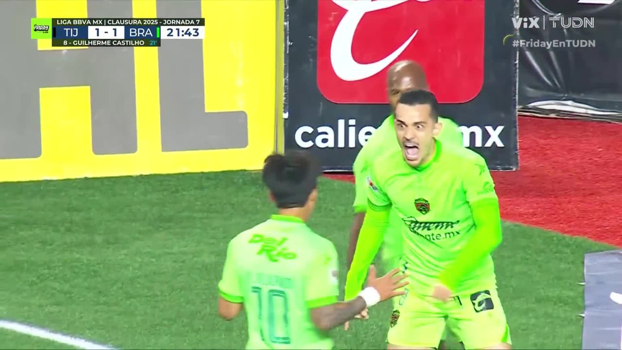 ¡Golazo! Castilho la cuelga del ángulo para el empate