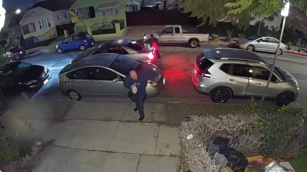 Un padre de familia muere al intentar detener el robo de un convertidor catalítico en Los Ángeles