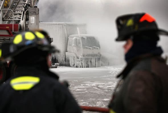 Pero el fenómeno pudo verse en toda su magnitud en Chicago, donde hasta los bomberos de la Ciudad de los Vientos se vieron sorprendidos.