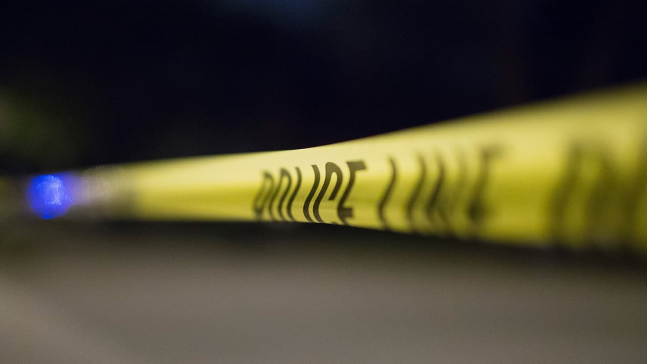 Presentan cargos de asesinato y abuso sexual a un hombre por la muerte de anciana de 92 años en Queens