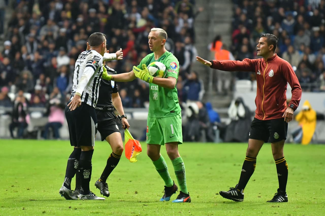 Algunos roces adicionales en el tiempo de reposición donde el América buscó en vano igualar el marcador a tres goles.