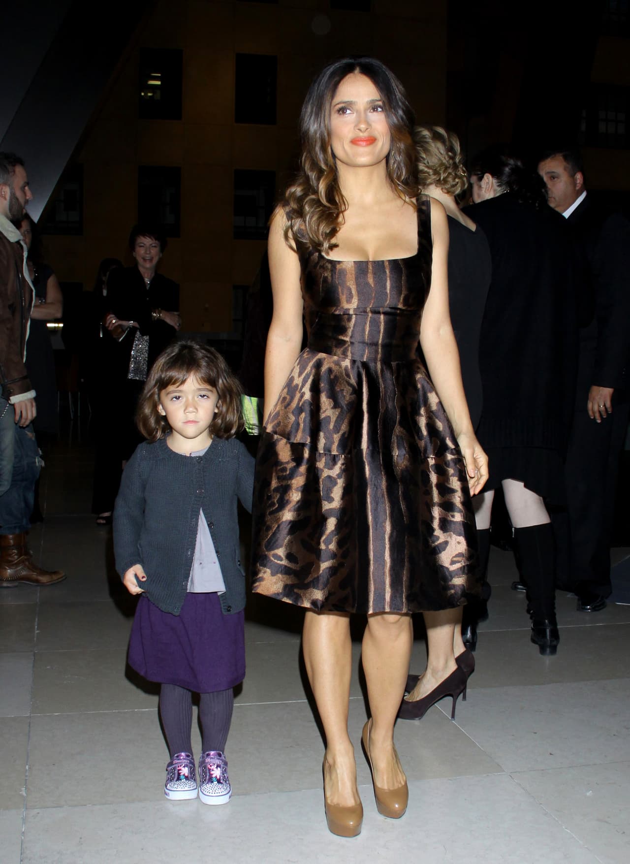 Además de Augustin James Evangelista, Valentina Paloma Pinault Hayek tiene otros dos hermanos: Mathilde (19 años) y François Pinault (22), producto del matrimonio de su papá con Dorothée Lepère.