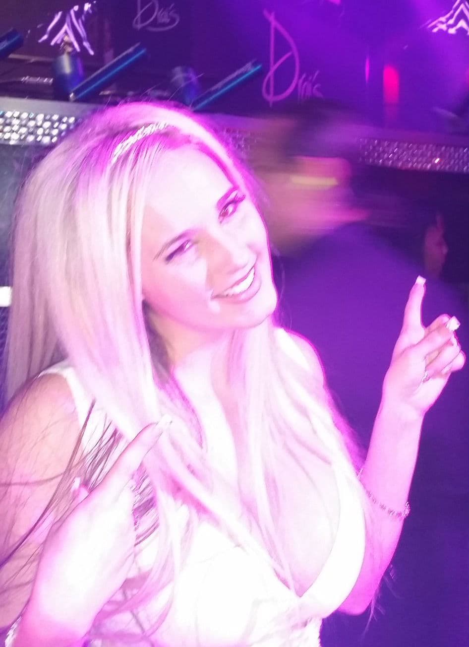 El FBI arrestó a Katrina Danforth el 19 de diciembre de 2018 y la sentencia está programada para el 1 de octubre.