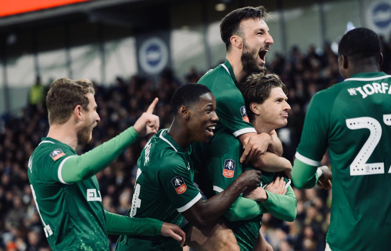 Brighton & Hove Albion 0-1 Sheffield Wednesday.