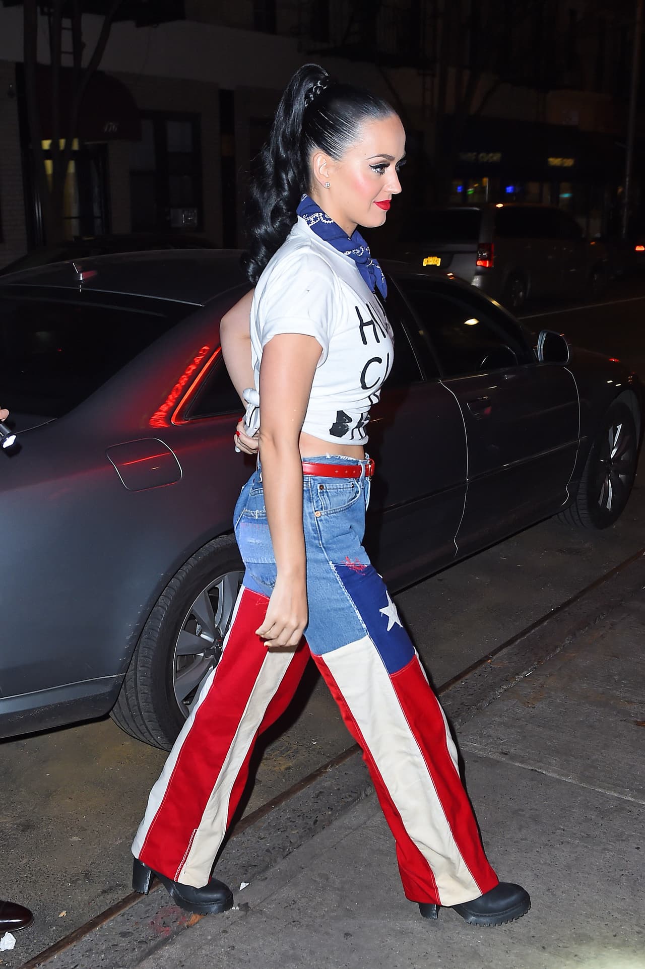 Sin duda se ha mostrado muy patriótica, llevando en cada momento posible los colores de la bandera.