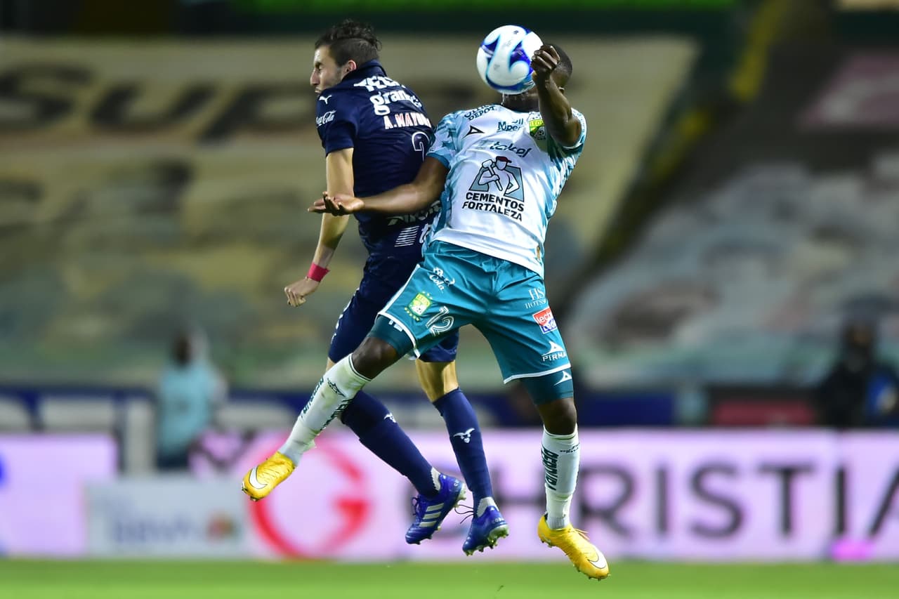 Con goles de Jesús Sánchez, José Macías y Alejandro Mayorga, Chivas vence 1-3 a León de visita y se adueña de los puntos. Chivas avanza hasta la posición número 11 y León se queda en el sótano con la quinceava plaza con cuatro unidades.