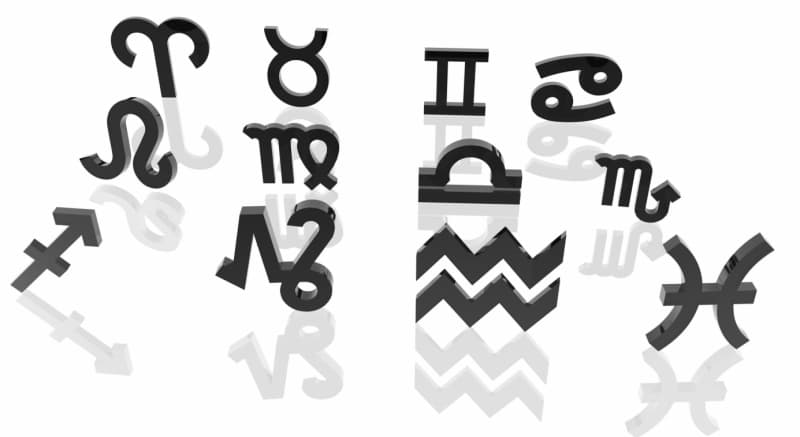 El otro Sagitario, que no tiene planetas retrógrados, pero si el tránsito de Saturno, el evento que ocurre cada 30 años y con la acción combinada de Mercurio y Júpiter se pueden complicar ciertas gestiones.