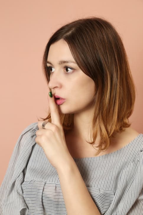 La recomendación general, según la Astrología es “no hablar demasiado”, o sea, pensar antes de hablar y no a la inversa.