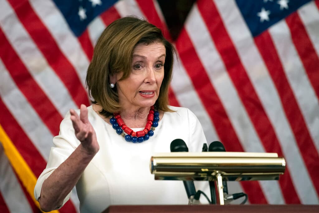 La presidenta de la Cámara de Representantes Nancy Pelosi tiene covid-19