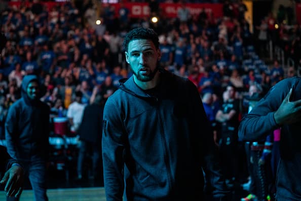 Actualmente no existían indicios de que Eiza tuviera alguna relación amorosa, hasta ahora que fue vista con el basquetbolista Klay Thompson.