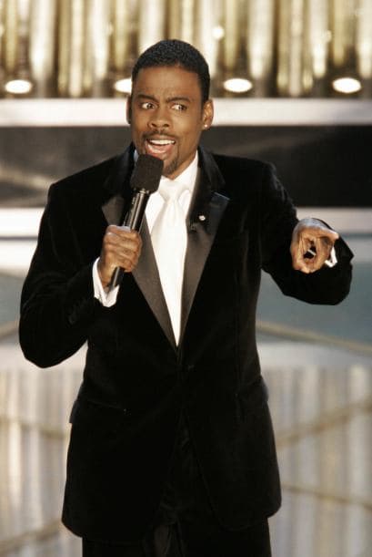 El buen humor de Chris Rock hizo brillar el escenario del "scar en el 2005.