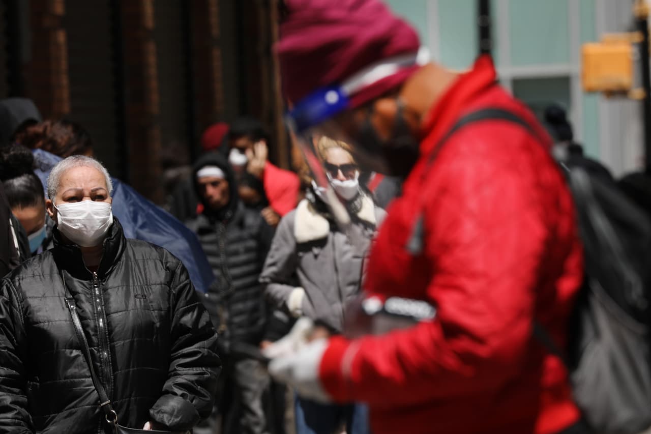 ¿Perdiste tu empleo y seguro médico durante la pandemia? Se acerca la fecha límite para inscribirte en Obamacare