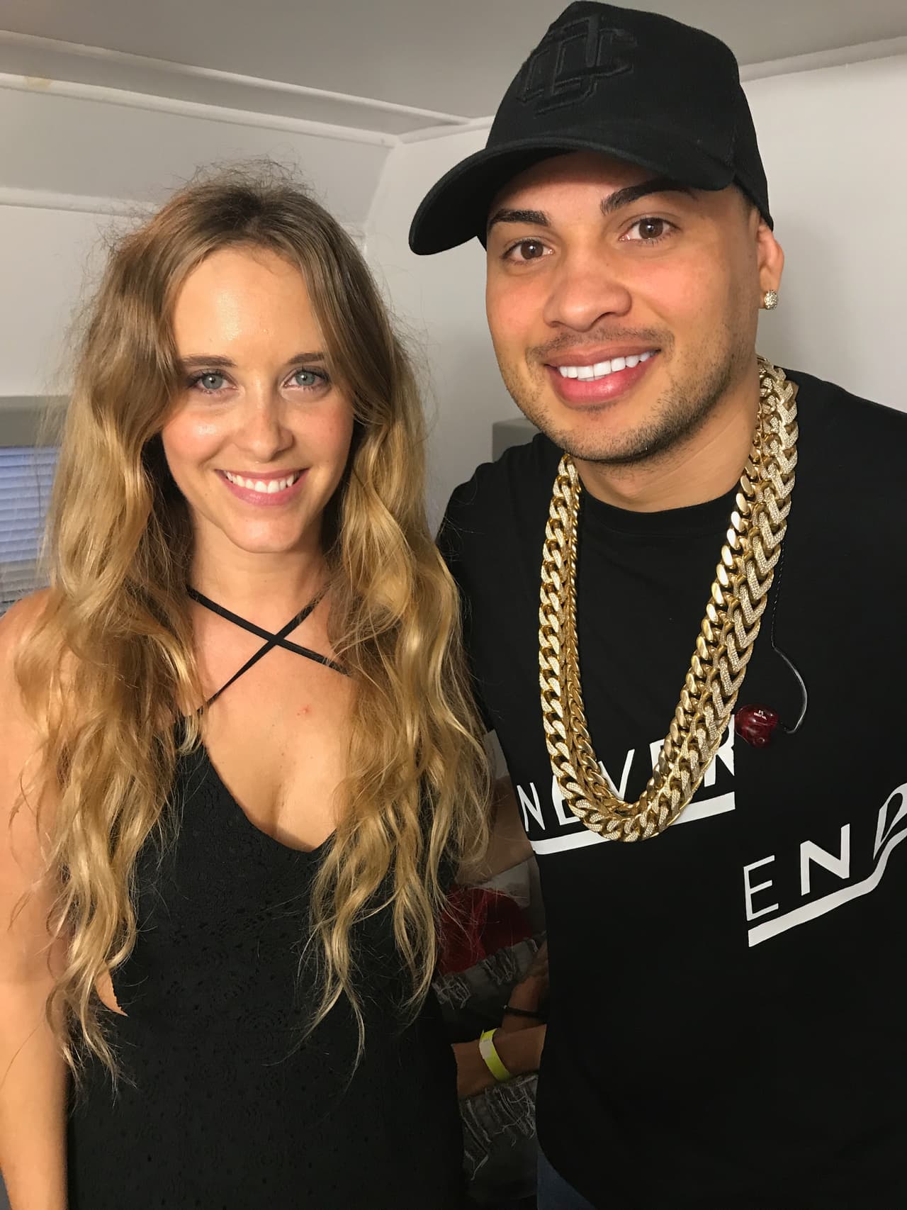 La chilena y el cubano se conocieron durante el concierto.