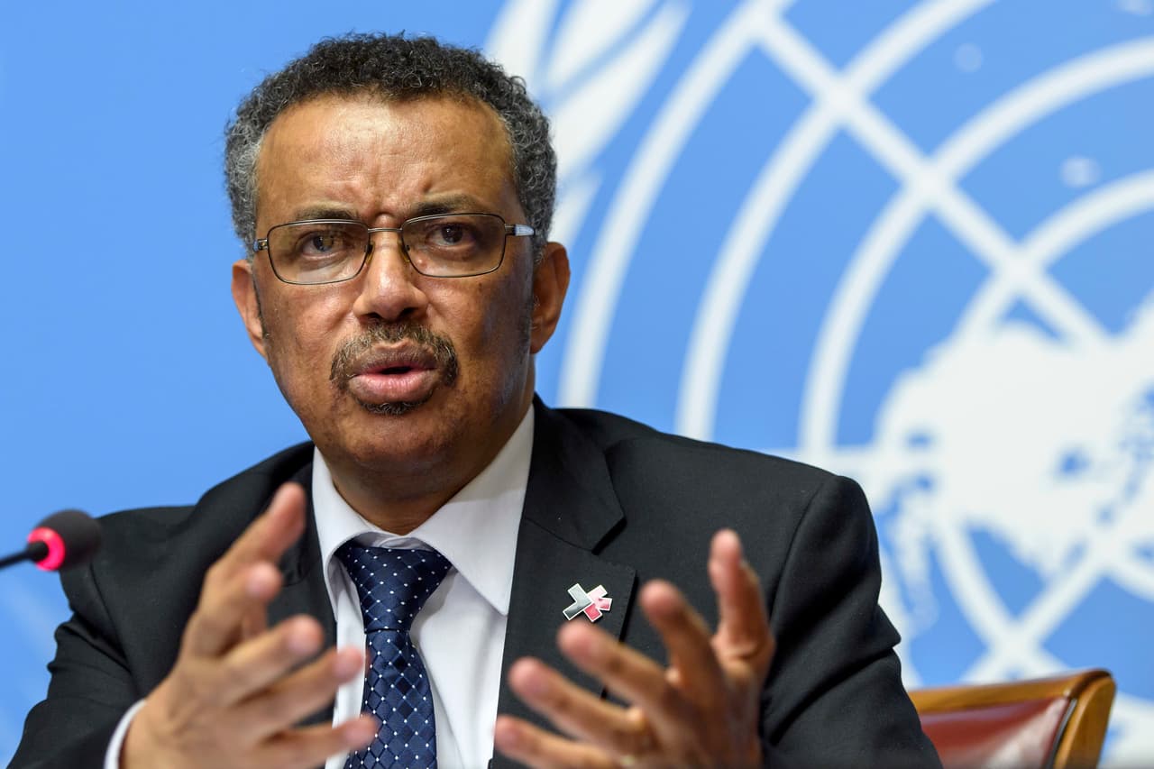 "Les pido que reconsideren": Director de la OMS pide a las naciones ricas que donen vacunas a países pobres en lugar de aplicar a jóvenes y niños 