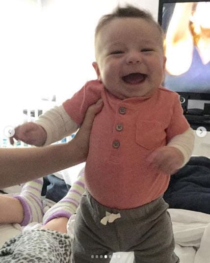 Compartió las fotografías más tiernas de su hijo.