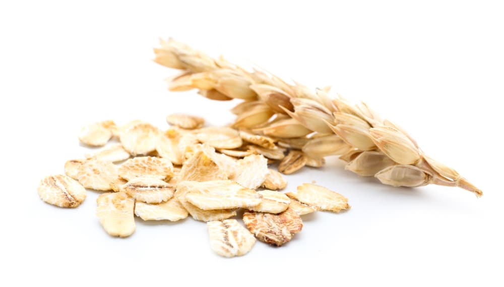 La avena entonces es ideal para poner en tus negocios, empresas o trabajo para pedir abundancia y tener buena suerte, para no bloquear ese flujo natural del Universo. Si la combinas con otros elementos que buscan lo mismo (como por ejemplo la cáscara o corteza de naranja) también aumenta la potencia.